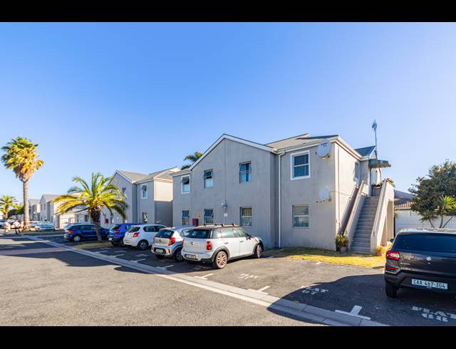 2 BEDROOM APARTMENT SOLD IN WEST BEACH